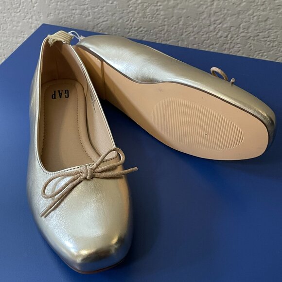 GAP Gold Flats with Bow Detail - Picture 4 of 10